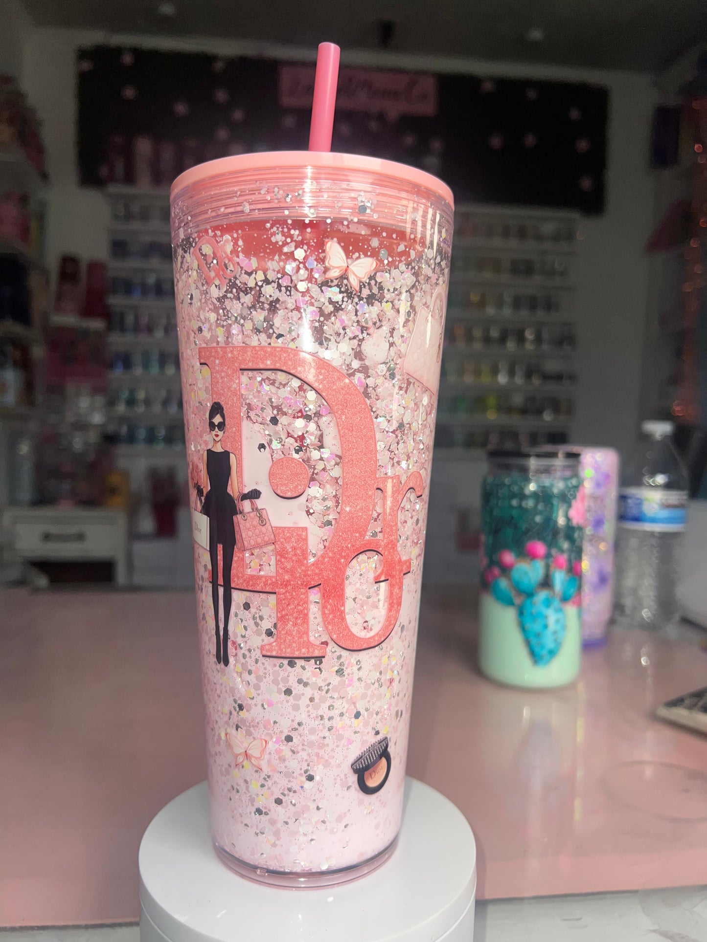 24oz Snow Globe Cup Tumbler w/ Color Lid and Straw- Dior Darling